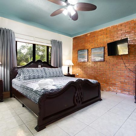 Sea Eye Hotel - Tropical Building أوتاليا المظهر الخارجي الصورة